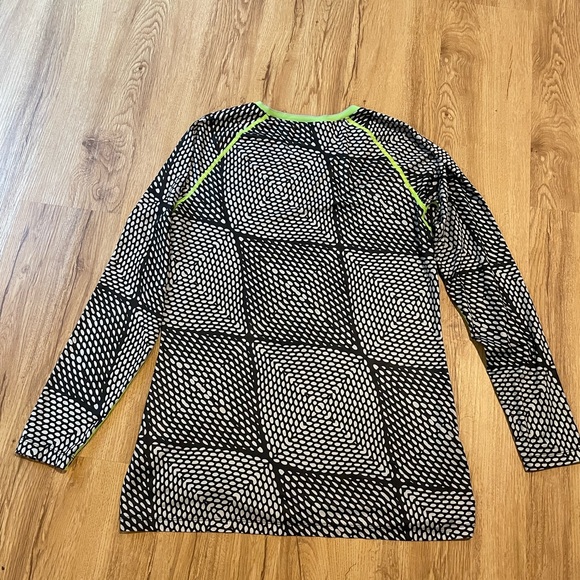 Nike Dri-Fit Fitted Top - Picture 5 of 5